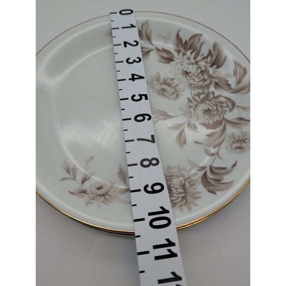 noritake china LaSalle Dinner Plates Set Of 2 Chrysanthemum Gold Rim - Picture 5 of 5